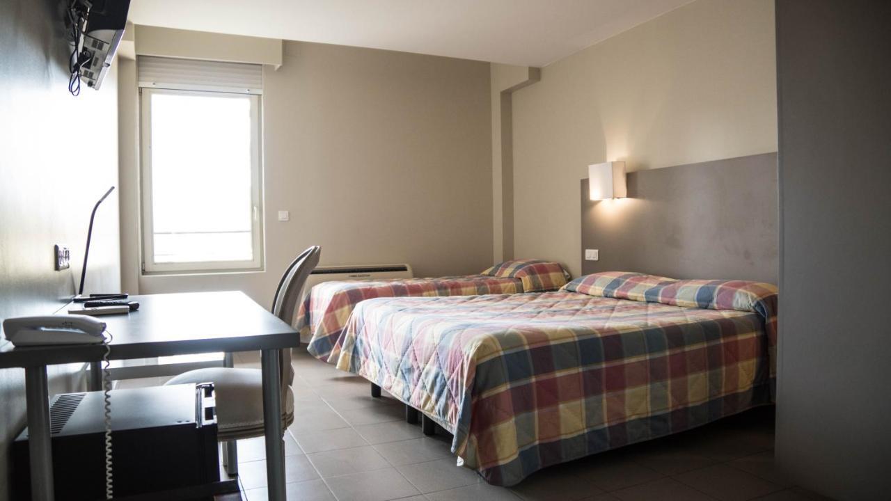 Hotel Du Canal Castelnaudary Exterior foto
